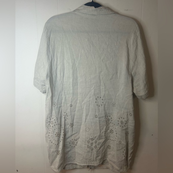 Avenue, size 18, Beige Linen Blend Eyelet Button Down Blouse, long fitted - Picture 6 of 8